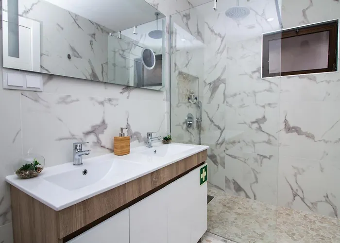 Апартаменты Amelie Old Town *